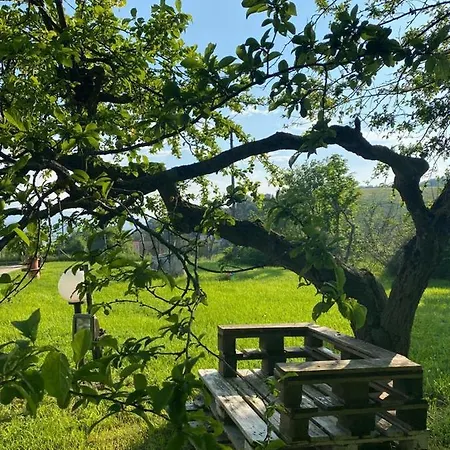 Tenuta Frasassi 公寓 *